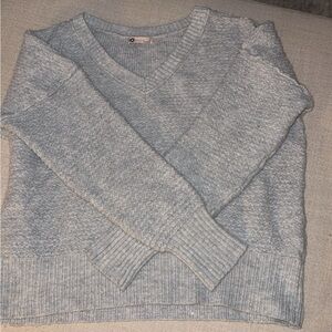 SO Women's Light Gray V-Neck Sweater